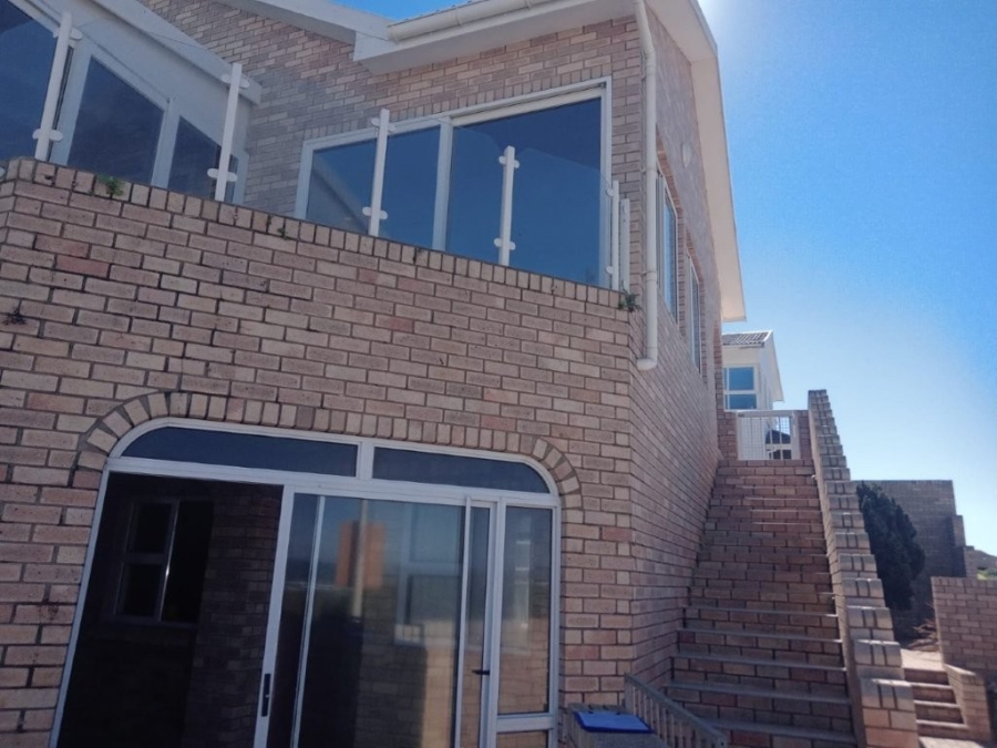 6 Bedroom Property for Sale in Aston Bay Eastern Cape